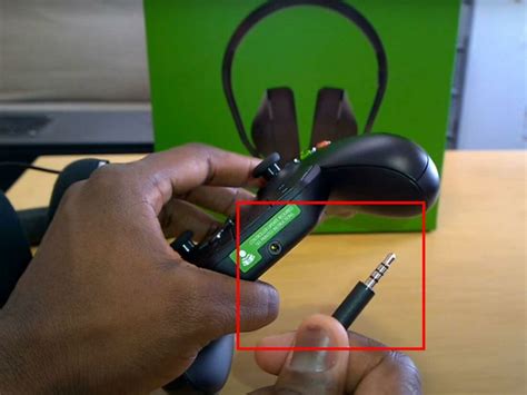 how to use headset on xbox controller on pc