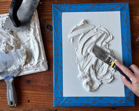 how to use plaster on canvas