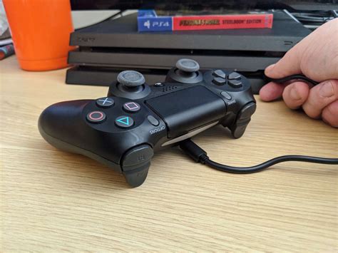 how to use ps4 controller charger
