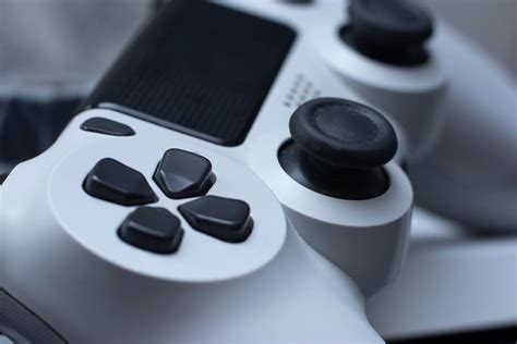 how to use ps4 controller on roblox ipad