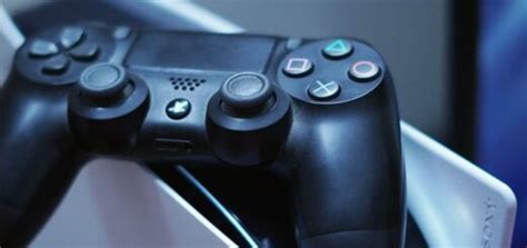 how to use ps4 without controller or wifi