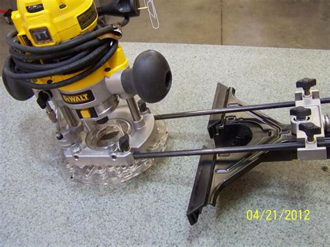how to use ryobi router edge guide