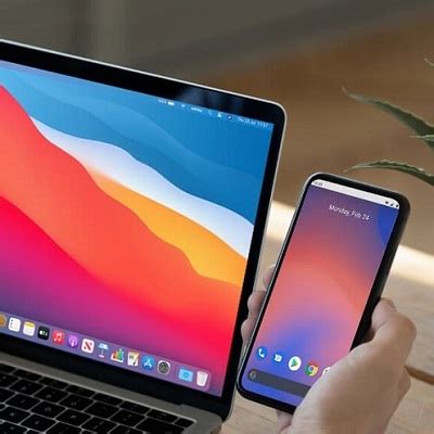 is android compatible with macbook