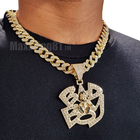 is it bad to sleep with gold chain