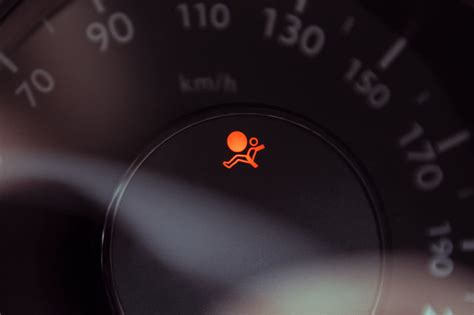 is it illegal to drive with airbag light on