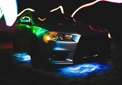 is it illegal to have colored lights in your car