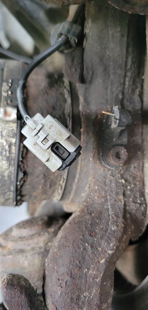 is it safe to drive with a broken wheel speed sensor