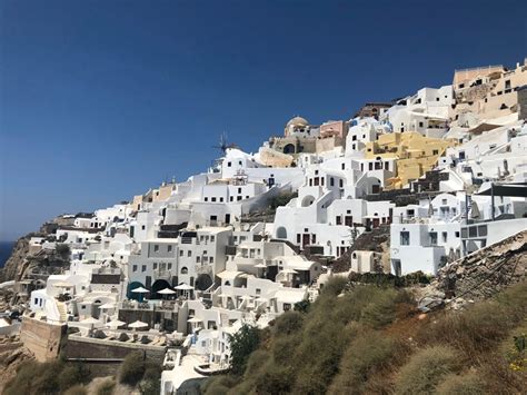 is it safe to go to santorini from uk