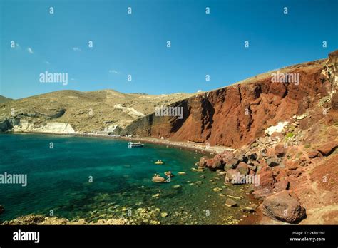 is santorini crowded in june