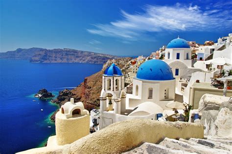 is santorini safe to travel