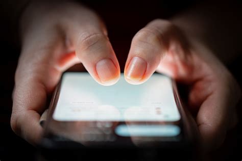 is texting secure iphone