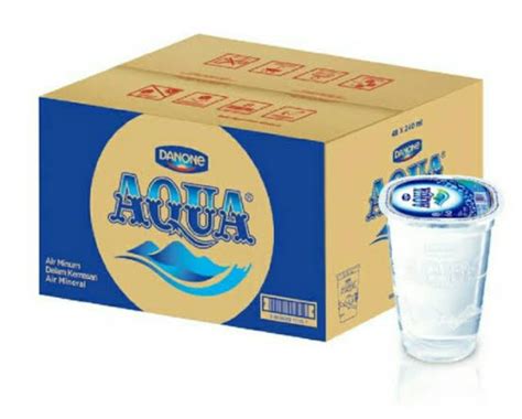 Komposisi Aqua Gelas 250 ml