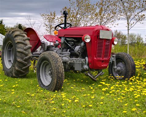 leasing tractor