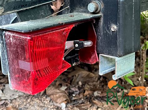 left indicator not working on trailer