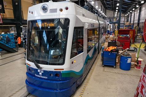 light rail vehicles examples