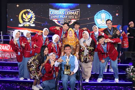lomba cerdas cermat