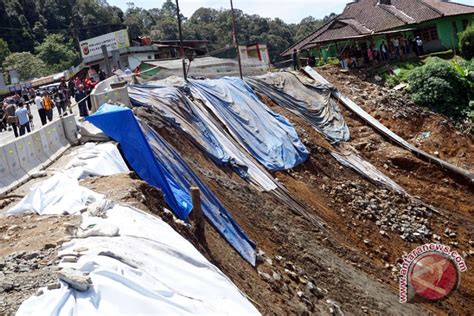 longsor puncak
