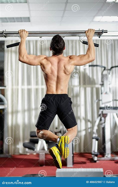 man doing pull up