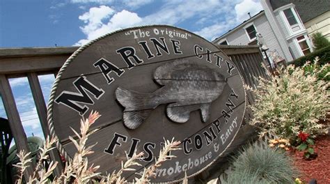 Customised seafood platter at Marine City Fish Company