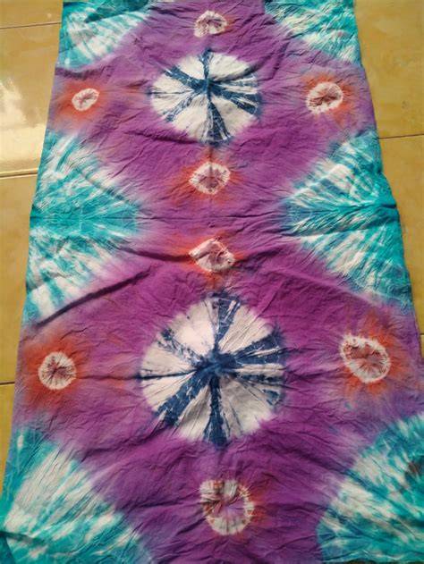Melipat Gamis