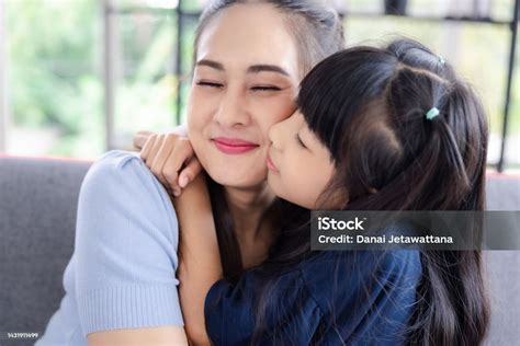 Menikmati momen kecil