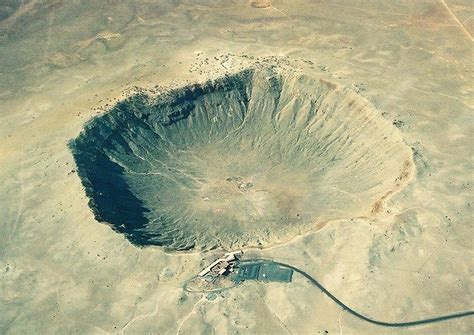 Kawah tumbukan meteorit