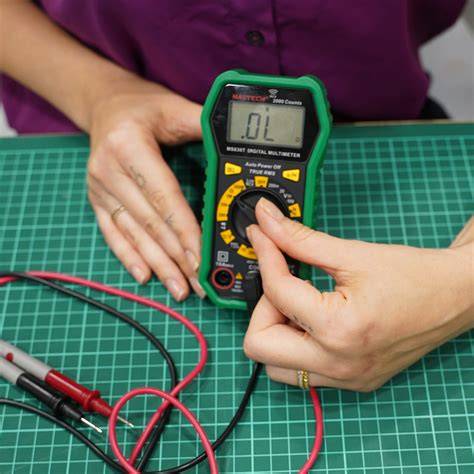 multimeter measuring resistance