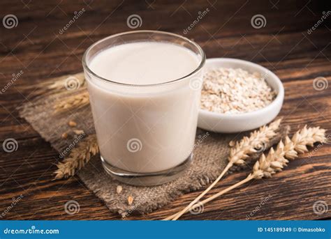oat milk with cereal