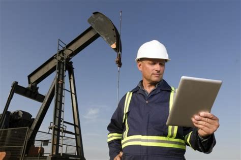 oil and gas consultant engineer