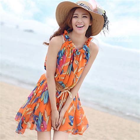Model One-Piece Swimsuit Pantai Wanita