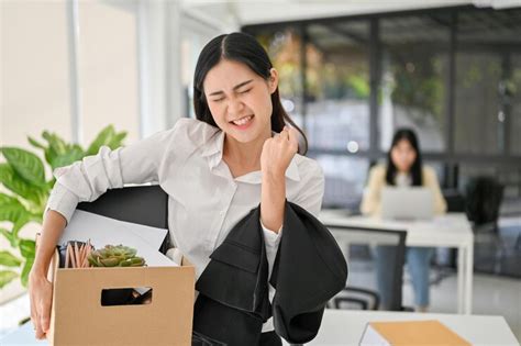 Alasan Pengunduran Diri Sekretaris BUMDes
