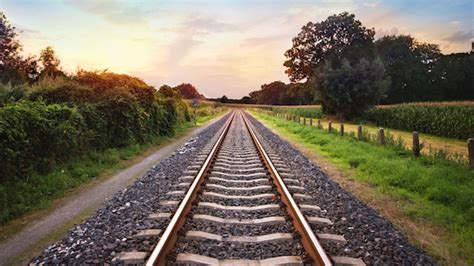 parallel lines examples in real life