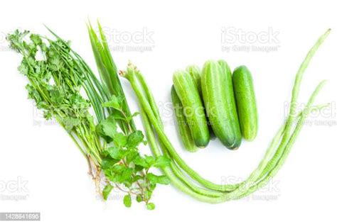 Peppermint, bawang, dan cabai
