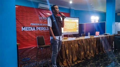perjuangan media