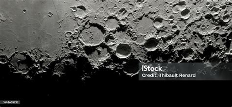 Gambar permukaan Bulan