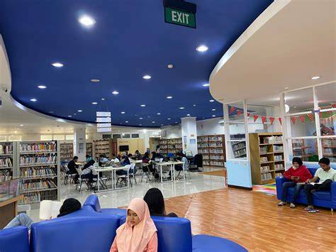 perpustakaan surabaya