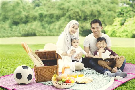 Piknik Keluarga Sambil Bekerja
