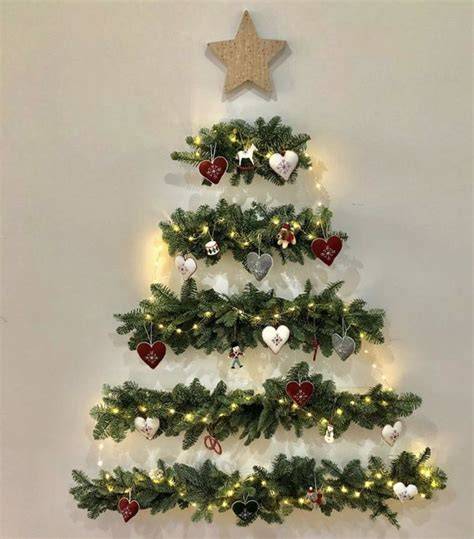Pohon Natal Dinding