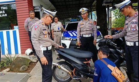 polisi razia knalpot
