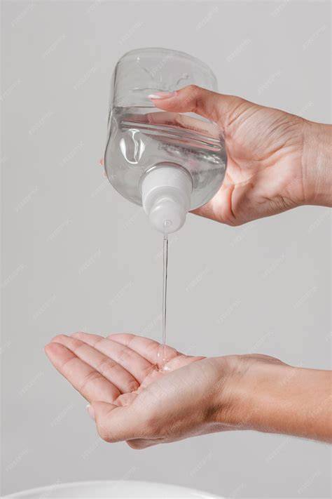 tuang hand sanitizer