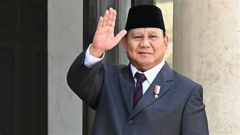 Perjalanan Awal dan Latar Belakang Militer