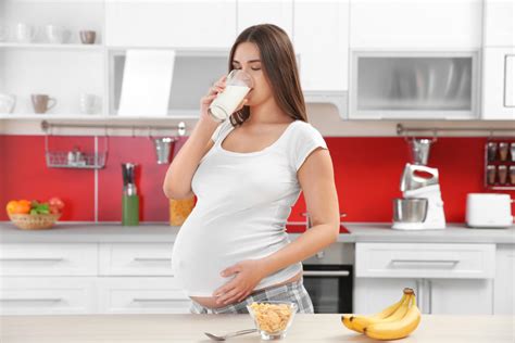 pregnant woman milk