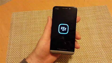 pulling blackberry battery