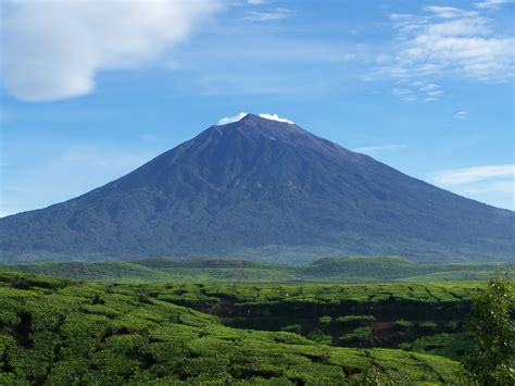 puncak gunung