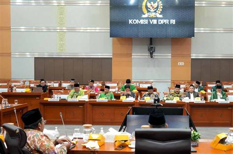 Ilustrasi rapat dengar pendapat