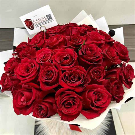 red roses bouquet