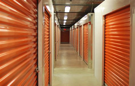 renting a storage space