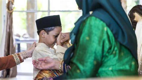 request politely in indonesian