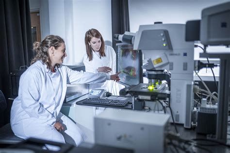 research topics for optometry students