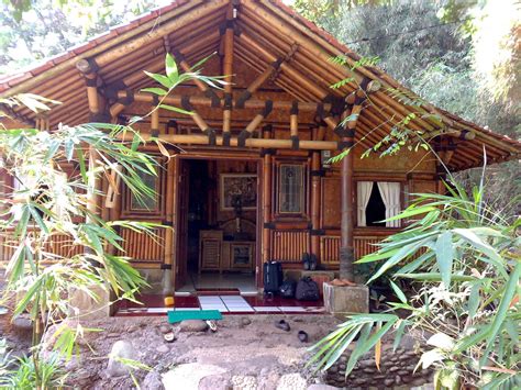 pemeliharaan rumah bambu sederhana